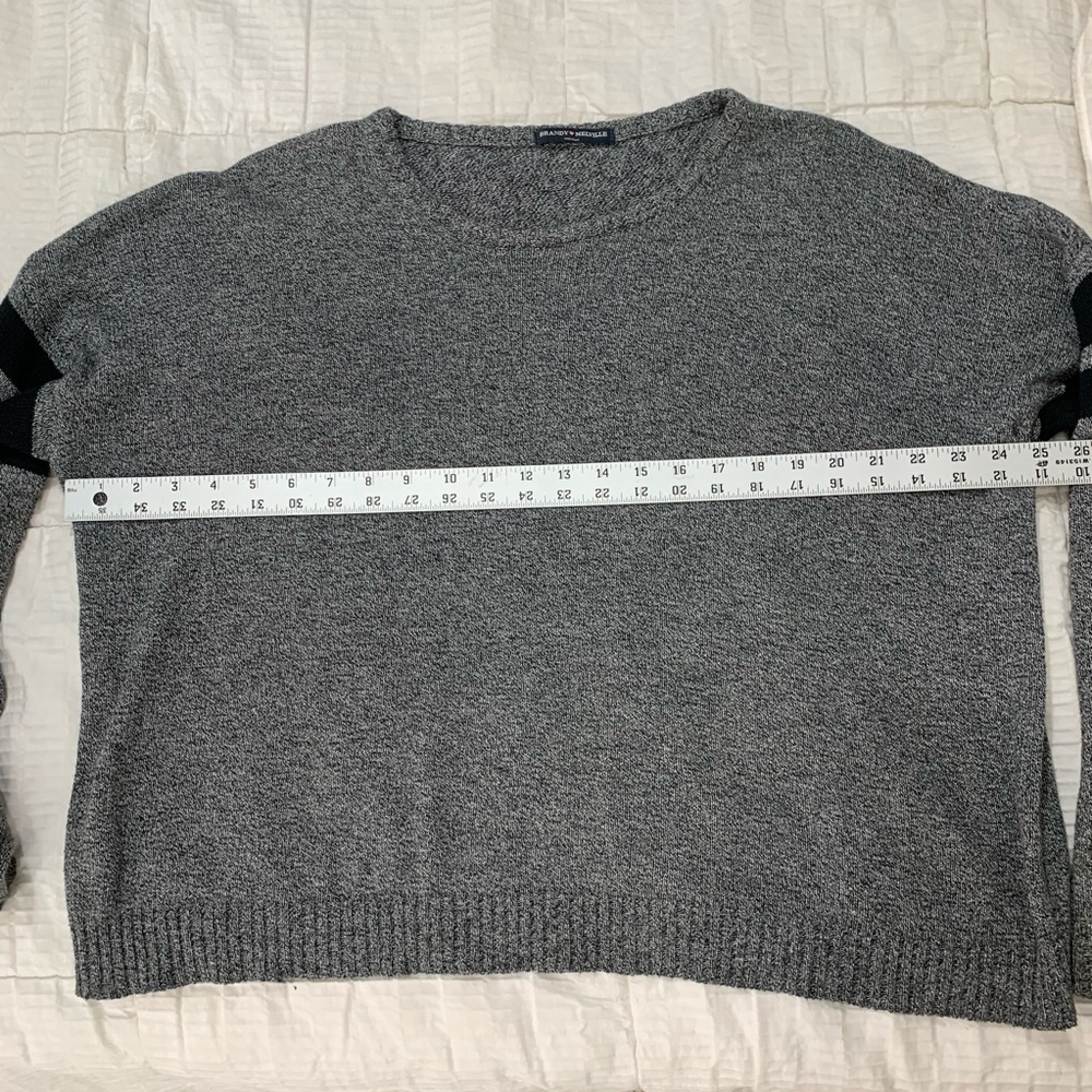 Brandy Melville - Oversized Gray Sweater - Picture 7 of 7